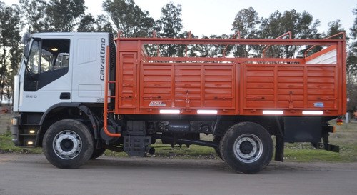 Imagen 5 de 25 de Carrocerias Nuevas Cerealera Todo Puertas B. Volcables Sider
