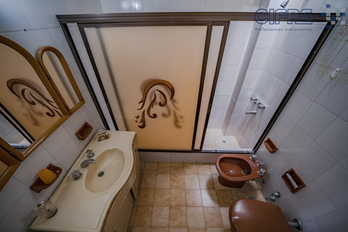 Casa De 5 Ambientes Con Garaje Para Dos Autos Jardín Y Pileta Lote Propio 8.66x26