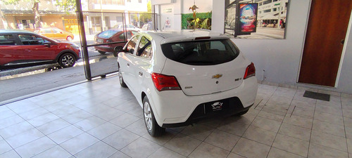 Chevrolet Onix 1.4 Lt 98cv