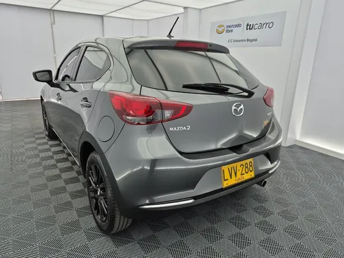 Mazda Touring edición carbón edition 1.5