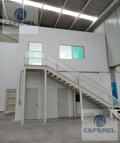 Bodega En R E N T A En Grand Bajio (mt)