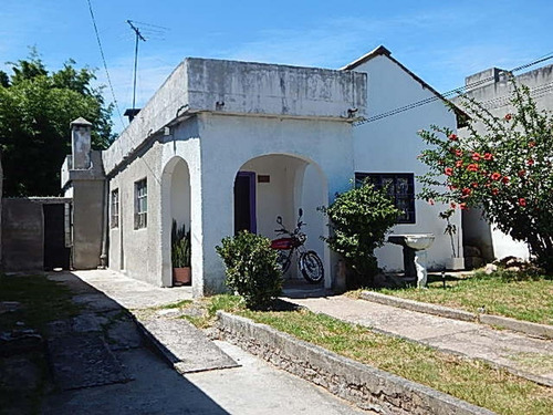 Imagen 3 de 15 de Casa De 3 Dormitorios Padrón Único, Solar De 500 M2 Próximo A Cnel Raíz Y Br Batlle Y Ordoñez
