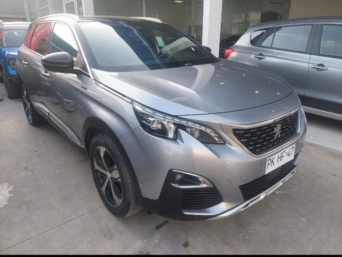Peugeot 5008 2021