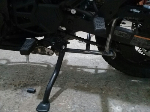 Imagen 2 de 4 de Caballete Central Kawasaki Klr 650 2022
