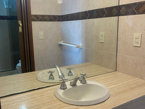 Apartamento En Rambla De Atlántida - 2 Dormitorios -