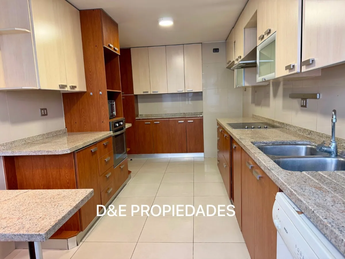 Imagen 5 de 28 de Departamento En Arriendo En Vitacura. 3d+3b+2 Est.+servicios