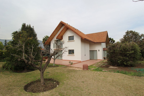 Hermosa Casa  En Venta 