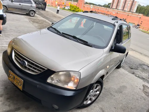 Kia Carens 2.0 Lx