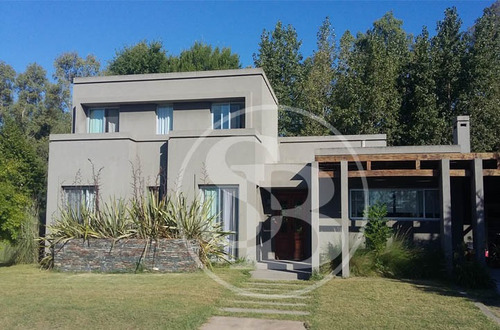 Casa En Venta En El Cardal I