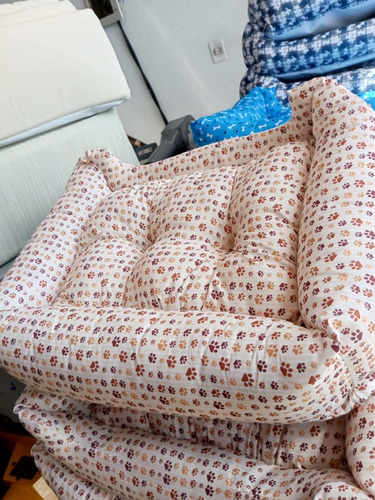 Cama Para Cachorro Em Tecido Macio E Confortável
