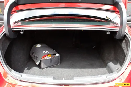 Mazda 3 2.0 Touring Hibrida At