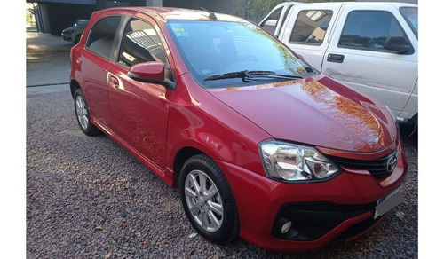 Imagen 2 de 15 de Toyota Etios 1.5 Xls 4 A/t 5 P - Año 2018 21.000 Kms