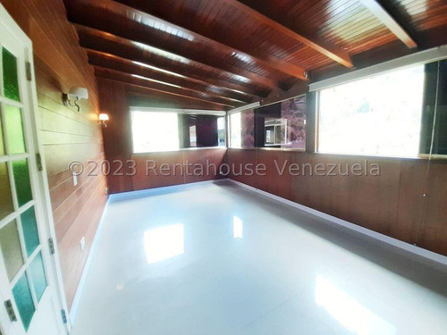 Apartamento En Venta En Los Naranjos Del Cafetal Con Espectacular Vista Al Ávila