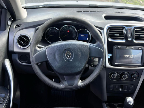 Renault Logan Expr 16 M