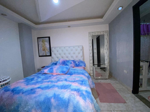 Imagen 9 de 10 de Eduardo Sequera Vende Apartamento Res Caranday Paraparal