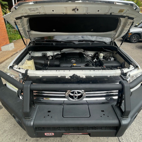 Imagen 10 de 10 de Toyota Tundra 1794