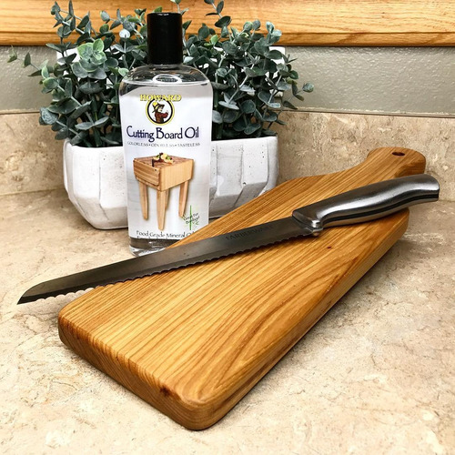 HOWARD Aceite Mineral de Grado Alimenticio | Para Proteger Tablas de Picar y/o Cortar, Barras, Bloques de Carnicero y Utensilios de Madera | Sin Color, Sin Olor y Sin Sabor | 355 ml (12 oz)
