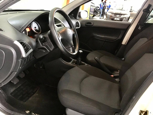 Imagem 7 de 13 de Peugeot 207 1.4 Active 8v Flex 4p Manual