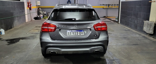 Mercedes-Benz Clase GLA 1.6 Gla250 Amg-line 211cv