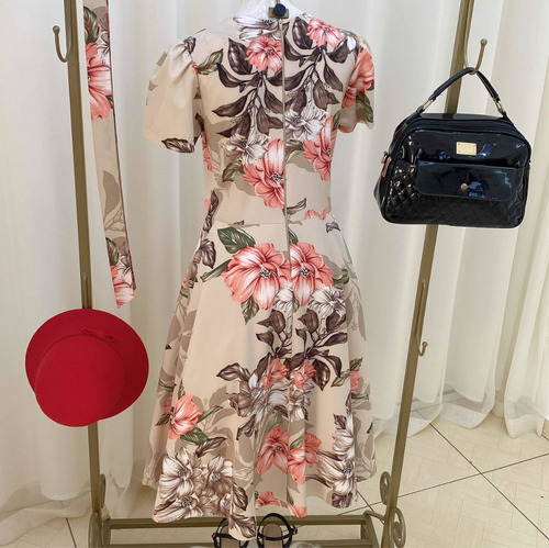 Imagem 8 de 8 de Vestido Rodado Gode Midi Bege Floral