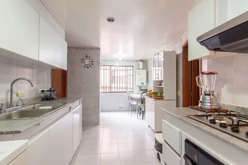 Apartamento En Venta En El Refugio. Cod V3337