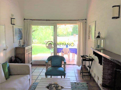 Quincho En Mansa Parada 15 En Venta- Ref: 2553