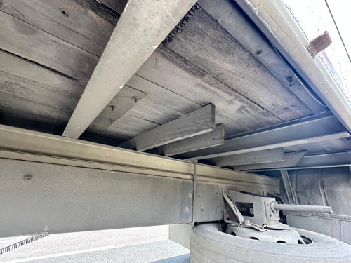 Bau De Aluminio Com 9,30m Caminhao Truck