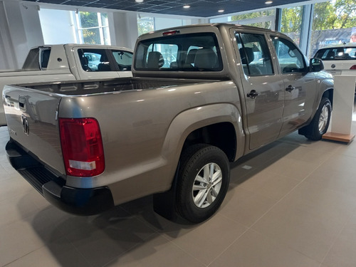 Imagen 15 de 17 de Volkswagen Amarok 2022 2.0 140hp Tdi Trendline Llantas 16 Bb