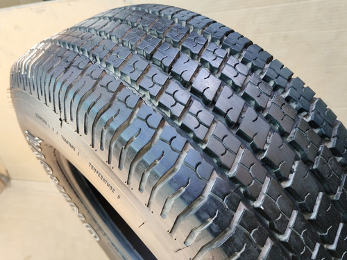 Llanta 255/70r16 Uniroyal Laredo 255 70 R-16 Seminueva #1 (Usado)