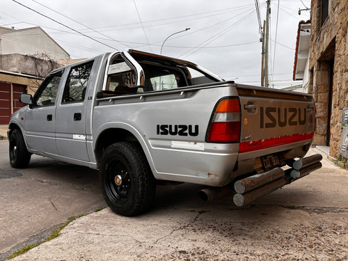 Isuzu Pick Up 2.8 Turbo D/c 4x2