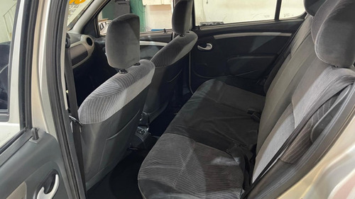 Renault Sandero 1.6 PRIVILÉGE 16V FLEX 4P MANUAL