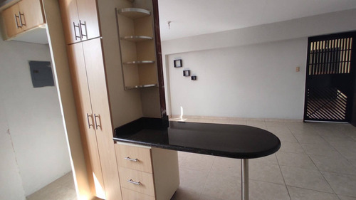 Imagen 2 de 14 de Apto En Venta En Los Colorados 60mts Alexandra Ramírez 0414-704-1922