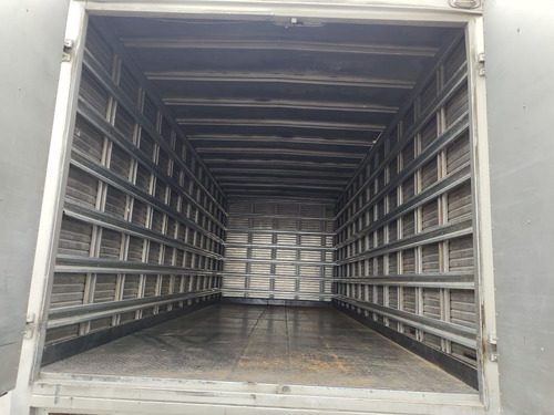 Mitsubishi Fuso Canter 3.9l 4x2
