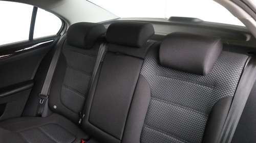 Volkswagen Vento 1.4 Comfortline At - 105386 - C