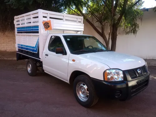 Nissan NP300 2.4 Chasis Dh Mt