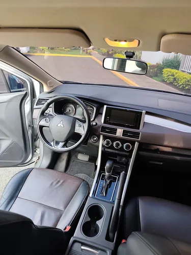 Mitsubishi Xpander Cross 2022 Único Dueño 7 Puestos