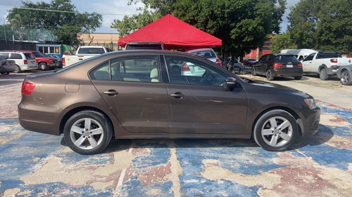 Imagen 6 de 15 de Vw Jetta Style 2012
