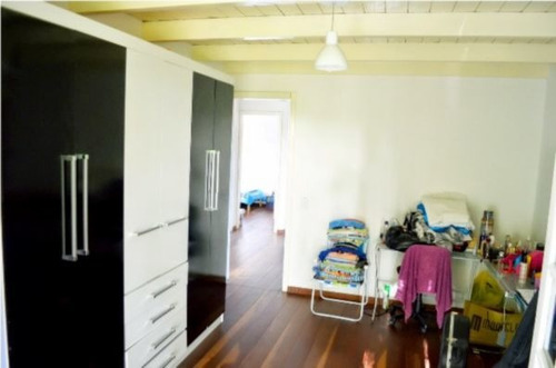 Casa Em Vila Nova Com 3 Dormitórios - Mi11693