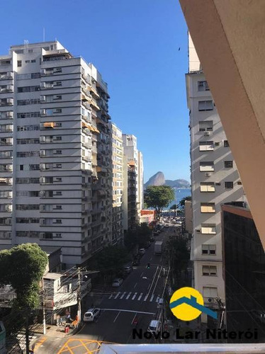 Imagem 2 de 15 de Apartamento De 3 Quartos E 2 Vagas Na Segunda Quadra Da Praia De Icaraí. - 494