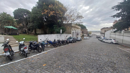 Excelente Terreno En  Barrio Histórico De Colonia