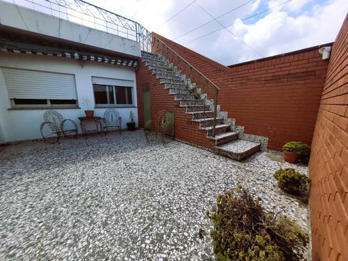 Venta Casa Planta Alta 4 Ambientes- Sarandi