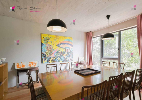 Hermosa Casa Con Enorme Parque - Ref: 8428