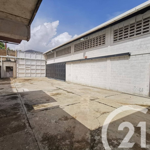 Imagen 5 de 8 de Venta Galpón En Puerrto La Cruz, Calle Santa Rosa, Pozuelo.