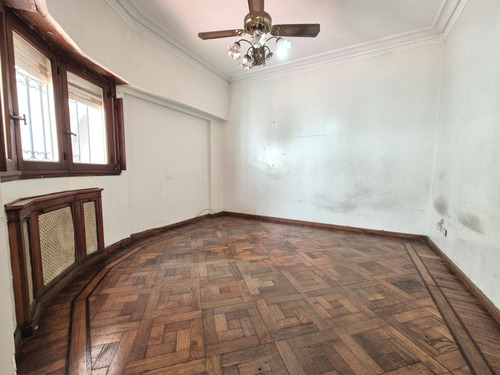 Ph En Venta En San Telmo De 5 Ambientes Con Terraza Y Patios