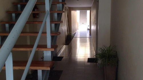 Imagen 19 de 20 de Retasado! Venta Ph -galvan 3400-v Urquiza_3 Amb Con Patio Con Parrilla Y Jardin