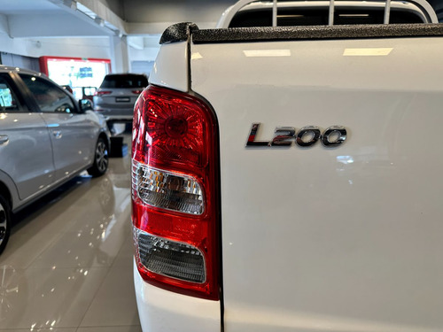 Mitsubishi L200 2.5 Turbo Diesel Full 4x2 D/c 2020