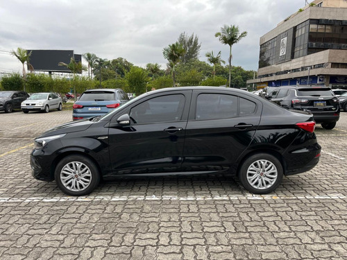 Fiat Cronos 1.3 Drive Flex 4p