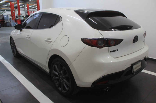 Imagen 4 de 15 de Mazda Mazda 3 2020 5p I Sport Grand Touring Hatchback