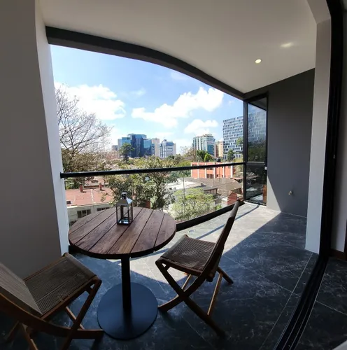 Apartamento En Venta En Zona 10 De 2 Habitaciones