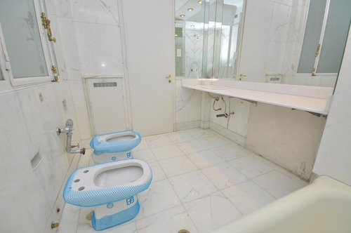Imagen 20 de 30 de Excepcional Piso En Edificio Francés Sobre Avenida Alvear Único Por Su Categoría